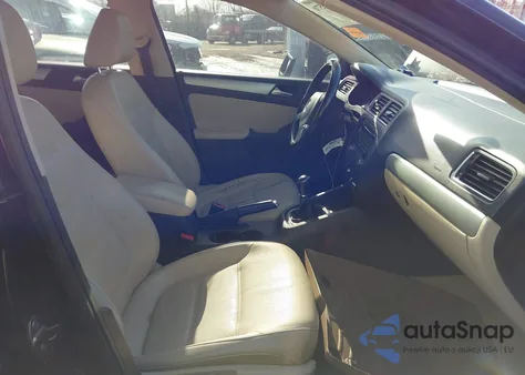 2013 Volkswagen Jetta 2.5L Se z USA, uszkodzony, nr VIN 3VWBP7AJ7DM225939